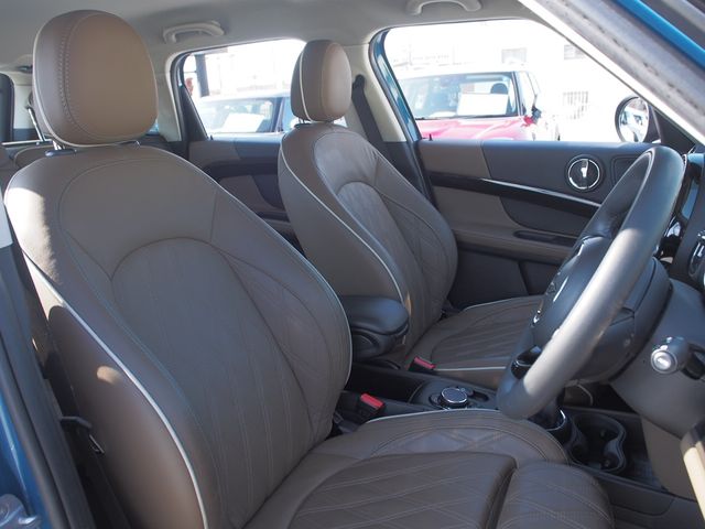 Bmw MINI 2019-09 27707-1