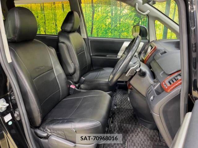 Toyota VOXY 2011-05 337913-8