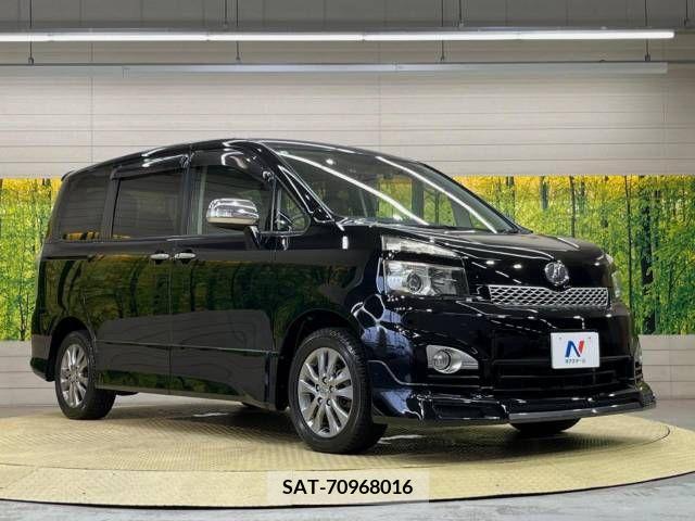 Toyota VOXY 2011-05 337913-17