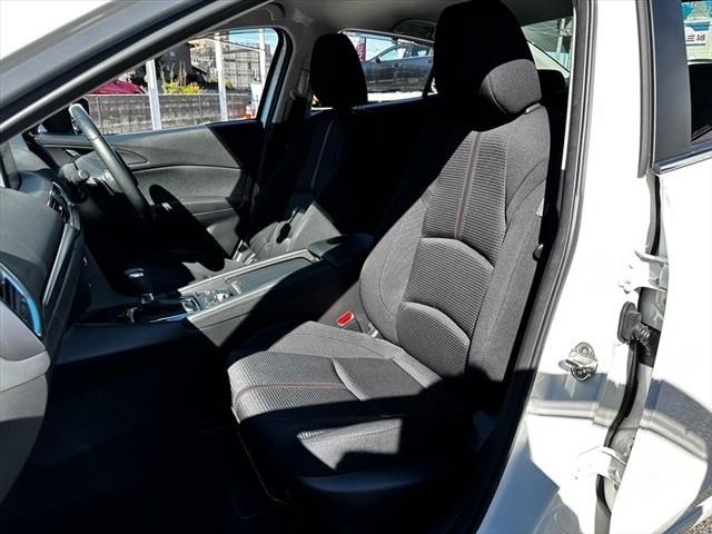 Mazda AXELA 2017-11 15007-21