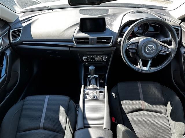 Mazda AXELA 2017-11 15007-18