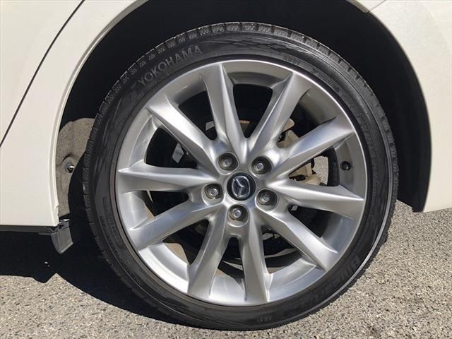 Mazda AXELA 2017-11 15007-17