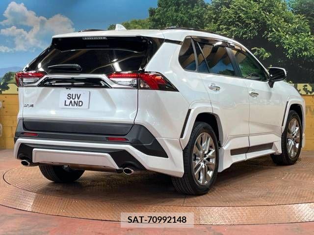 Toyota RAV4 2023-05 282913-17