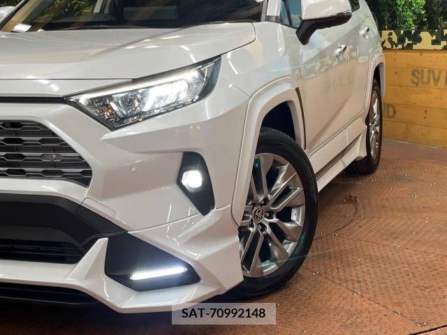 Toyota RAV4 2023-05 282913-13