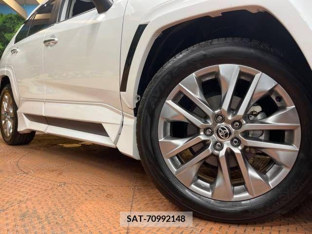 Toyota RAV4 2023-05 282913-12