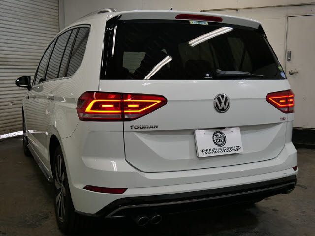 VolksWagen GOLF TOURAN 2017-03 6786-2