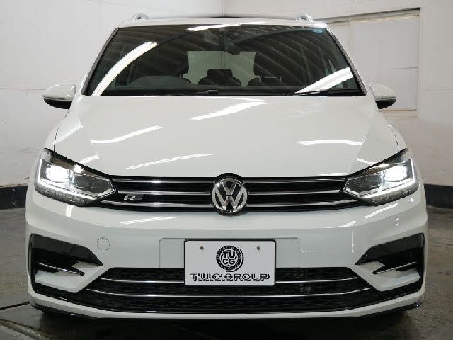 VolksWagen GOLF TOURAN 2017-03 6786-5