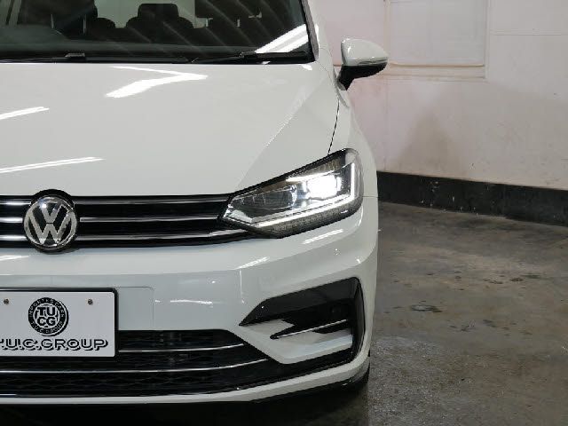 VolksWagen GOLF TOURAN 2017-03 6786-24