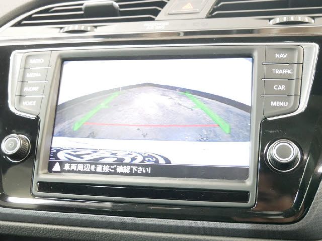 VolksWagen GOLF TOURAN 2017-03 6786-7