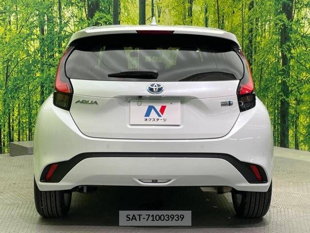 Toyota AQUA 2021-10 241859-15