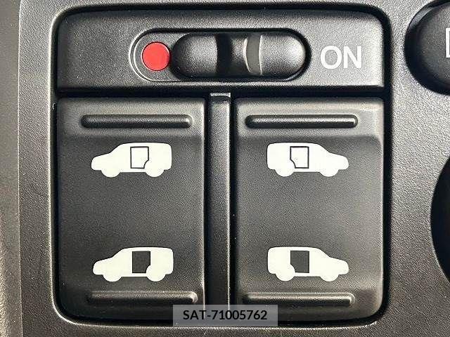 Honda FREED 2013-09 270463-4