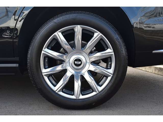 Cadillac ESCALADE 2022-12 17826-16