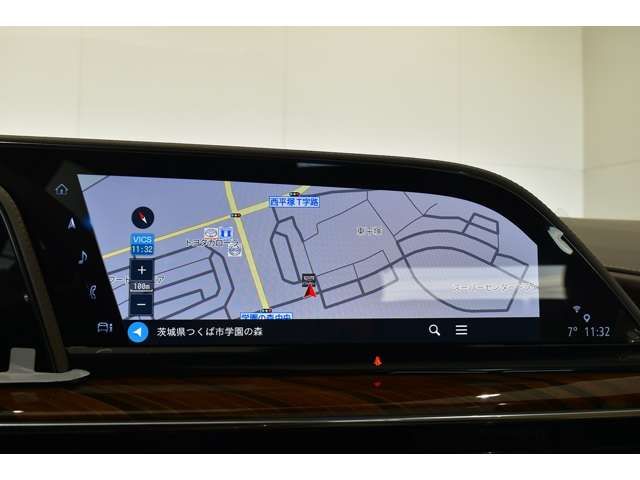 Cadillac ESCALADE 2022-12 17826-10