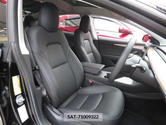 Tesla MODEL 3 2021-06 310895-5