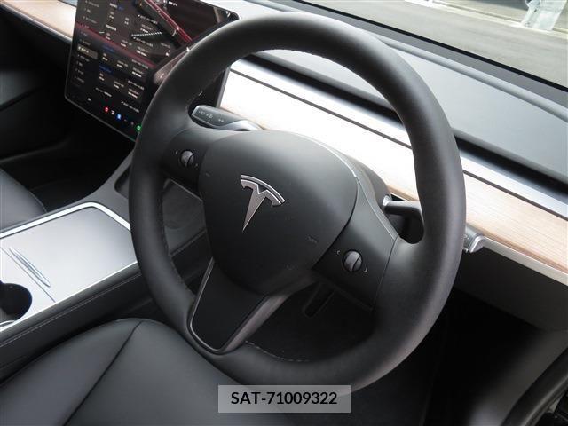 Tesla MODEL 3 2021-06 310895-11