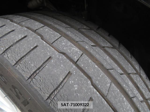 Tesla MODEL 3 2021-06 310895-18