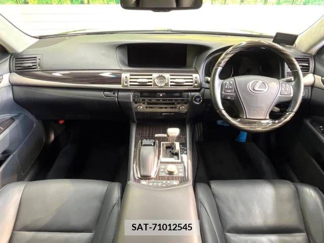 Lexus LS 2015-06 275585-1