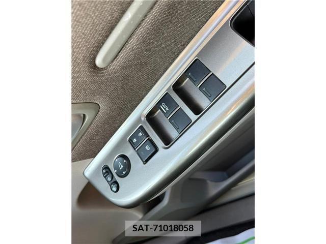 Honda e 2015-11 204607-16