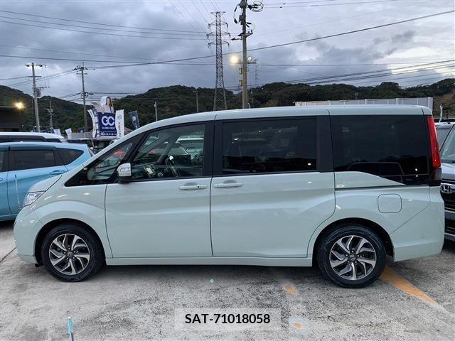 Honda e 2015-11 204607-9