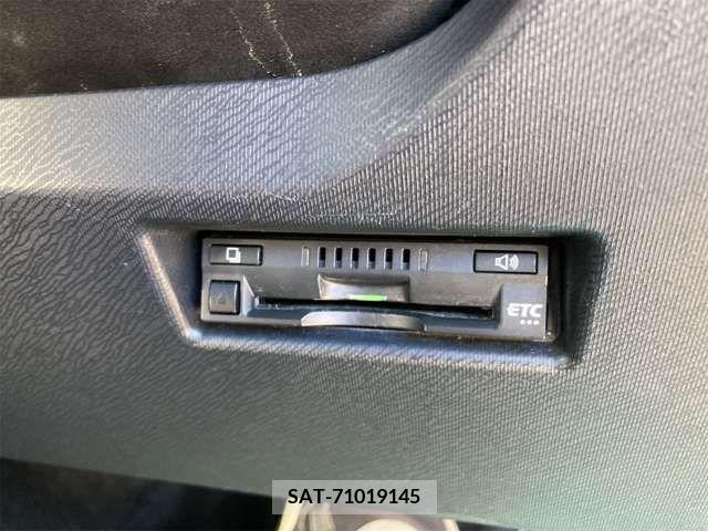 Toyota AQUA 2018-06 346897-19
