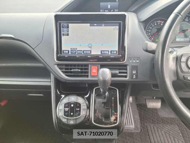Toyota NOAH 2017-10 216165-8