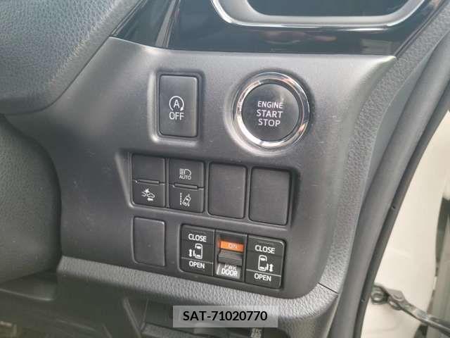 Toyota NOAH 2017-10 216165-14