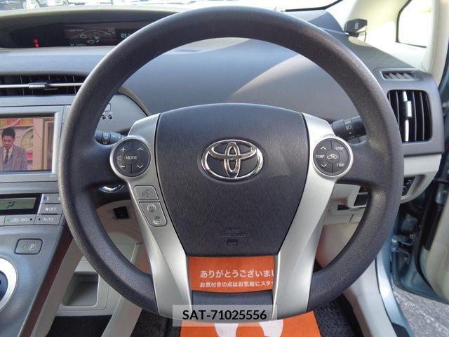 Toyota PRIUS 2012-07 281717-13