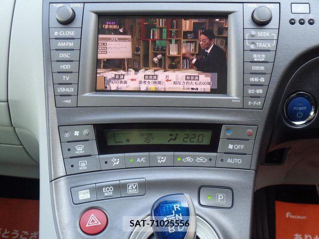 Toyota PRIUS 2012-07 281717-14