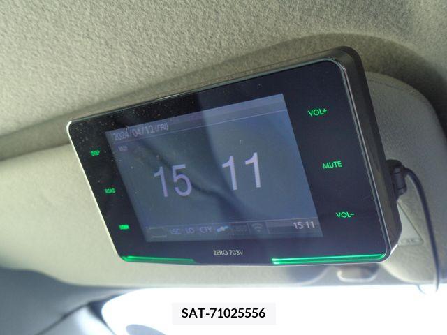 Toyota PRIUS 2012-07 281717-18