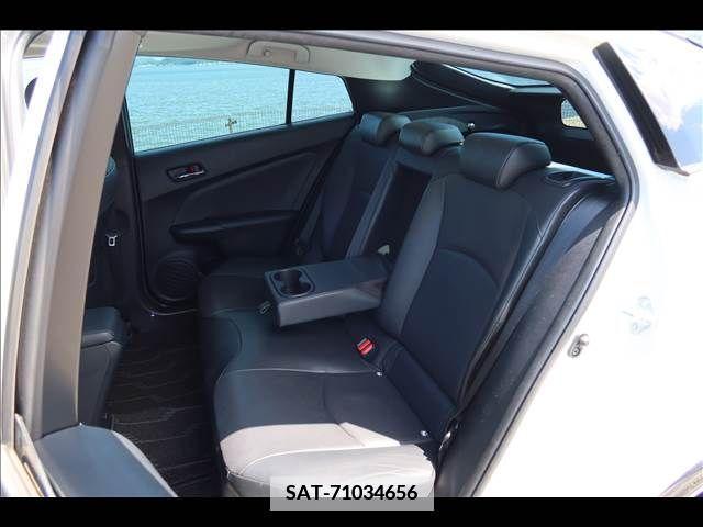 Toyota PRIUS 2019-01 366648-21