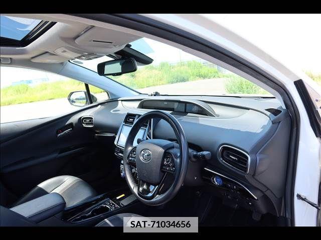 Toyota PRIUS 2019-01 366648-10