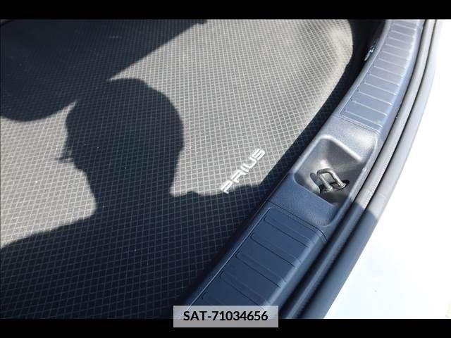 Toyota PRIUS 2019-01 366648-26