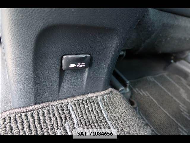 Toyota PRIUS 2019-01 366648-22
