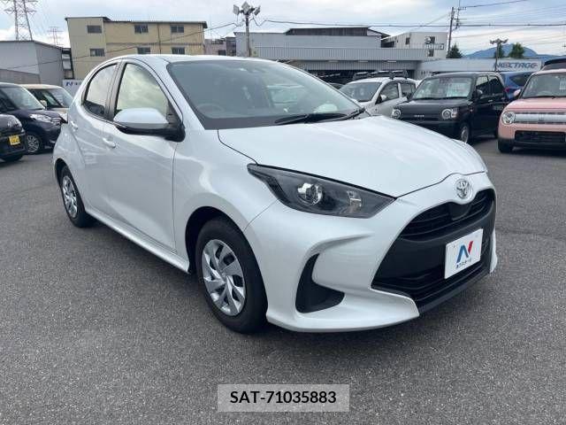 Toyota YARIS 2023-02 330478-16