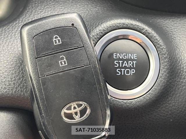 Toyota YARIS 2023-02 330478-5