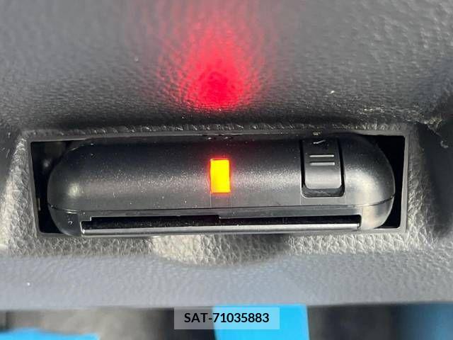 Toyota YARIS 2023-02 330478-4