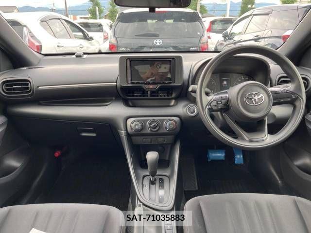 Toyota YARIS 2023-02 330478-1