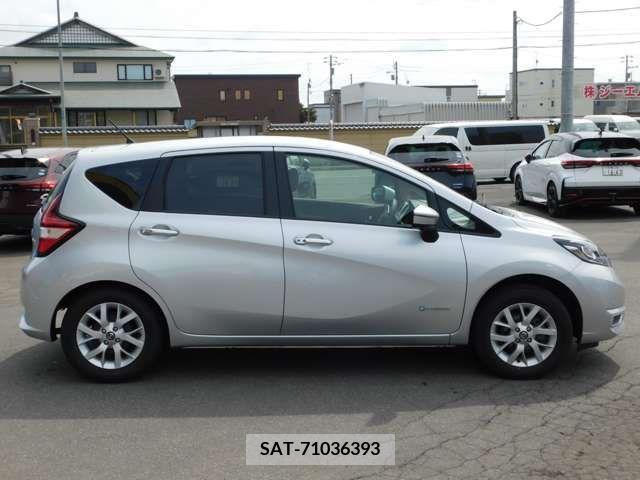 Nissan NOTE 2020-05 222793-19