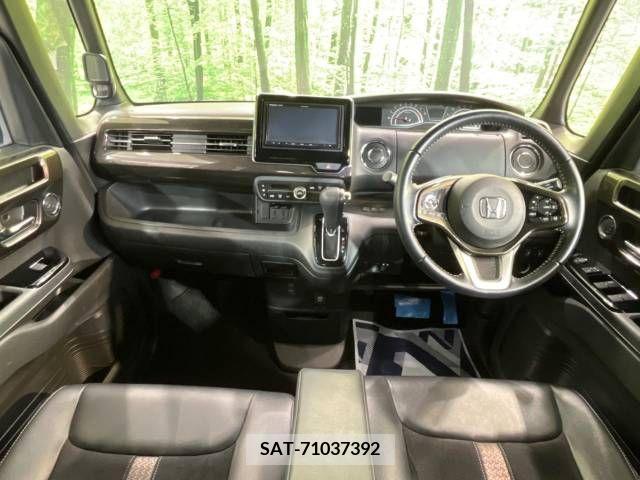 Honda N BOX CUSTOM 2018-12 307191-1