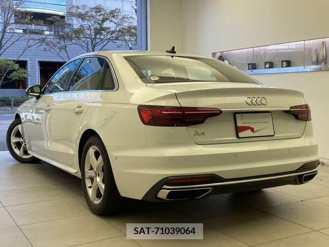 Audi A4 2021-06 213813-5