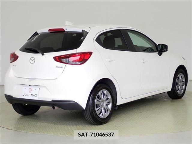 Mazda MAZDA2 2022-06 335942-3