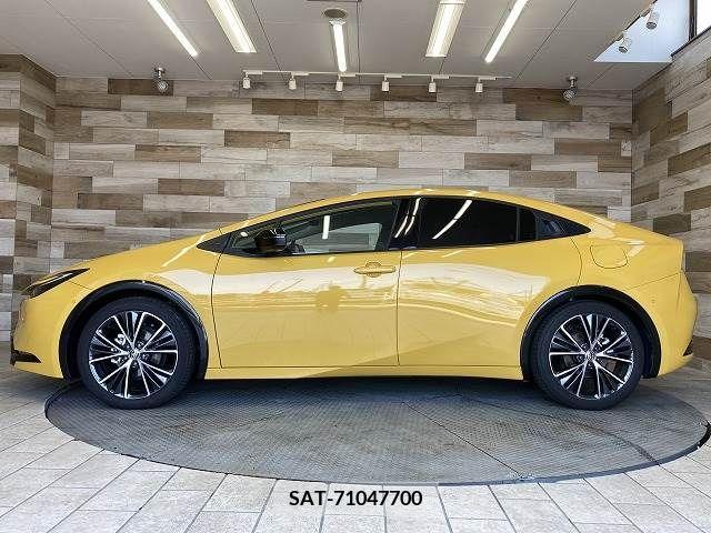 Toyota PRIUS 2023-05 393385-14