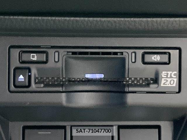 Toyota PRIUS 2023-05 393385-9