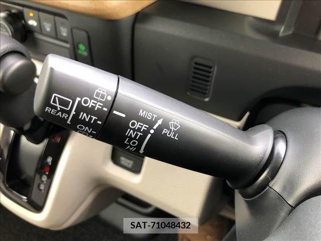 Honda N BOX 2023-12 278437-15