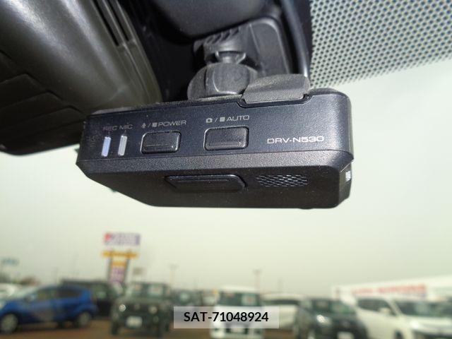 Nissan NOTE 2019-05 231879-18