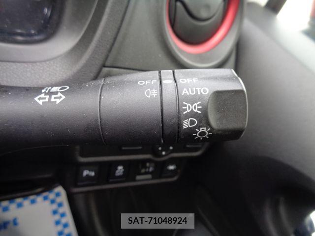 Nissan NOTE 2019-05 231879-17