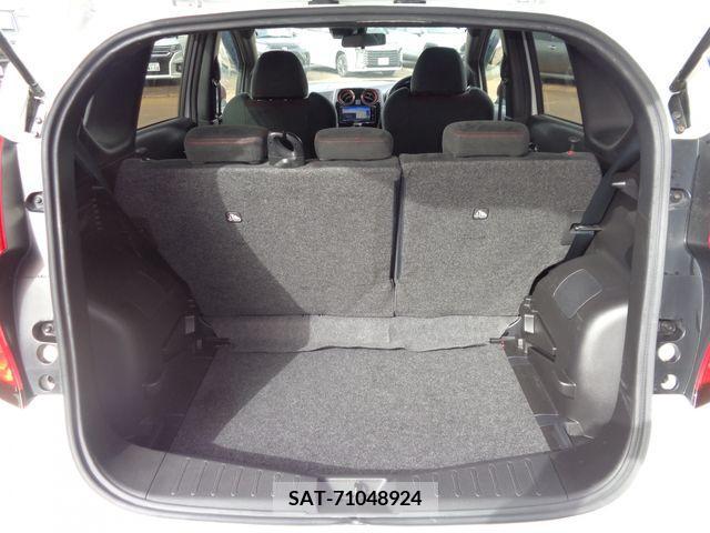 Nissan NOTE 2019-05 231879-11