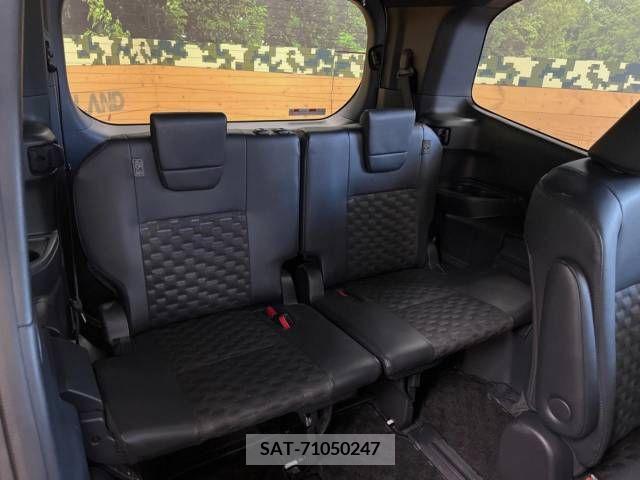 Toyota VOXY 2023-03 345635-11