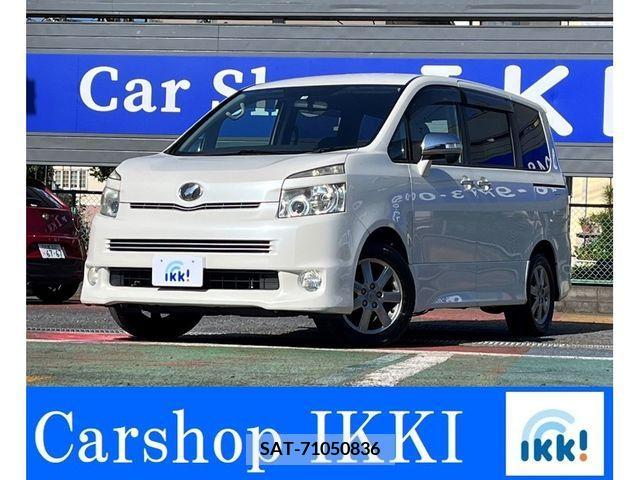 Toyota VOXY 2009-11 202739-0