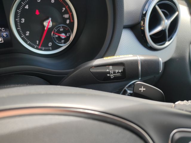 Mercedes Benz B-CLASS 2018-11 9276-13